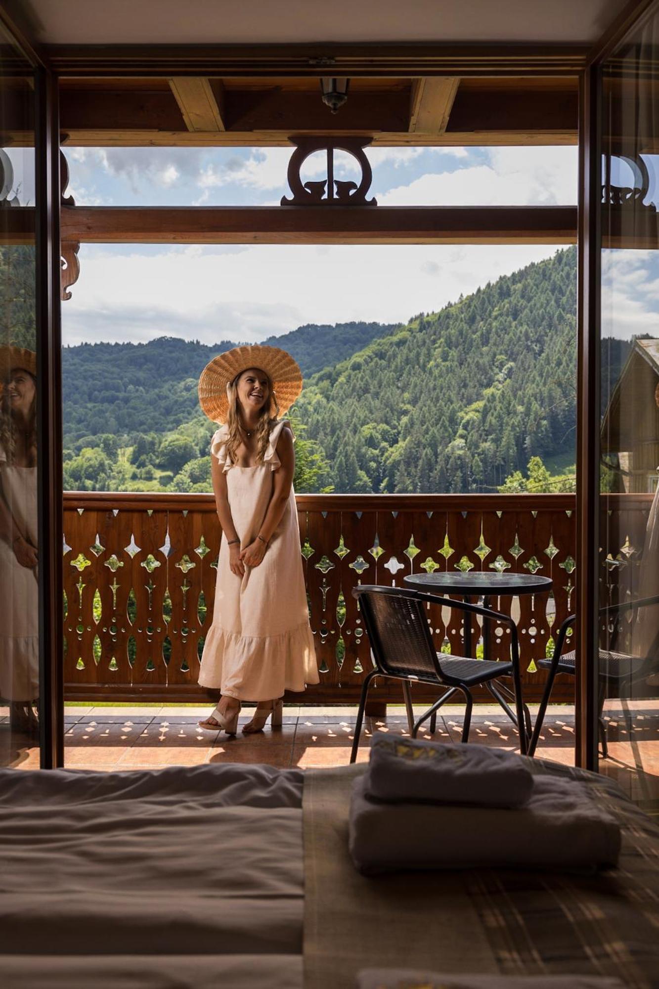 Hotel Batory シュツァブニツァ エクステリア 写真