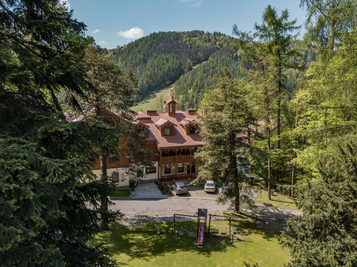 Hotel Batory シュツァブニツァ エクステリア 写真